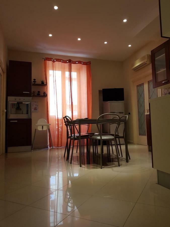 Al Binario Di Napoli Bed & Breakfast Exterior photo